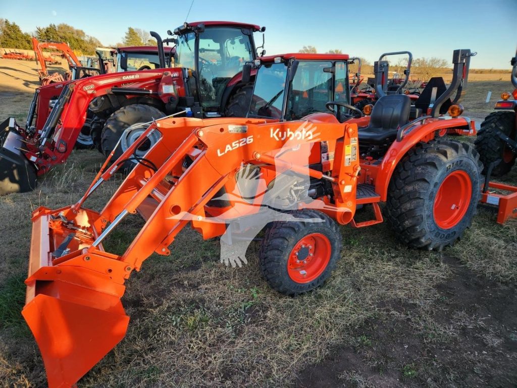 2023 KUBOTA L3302 2485A